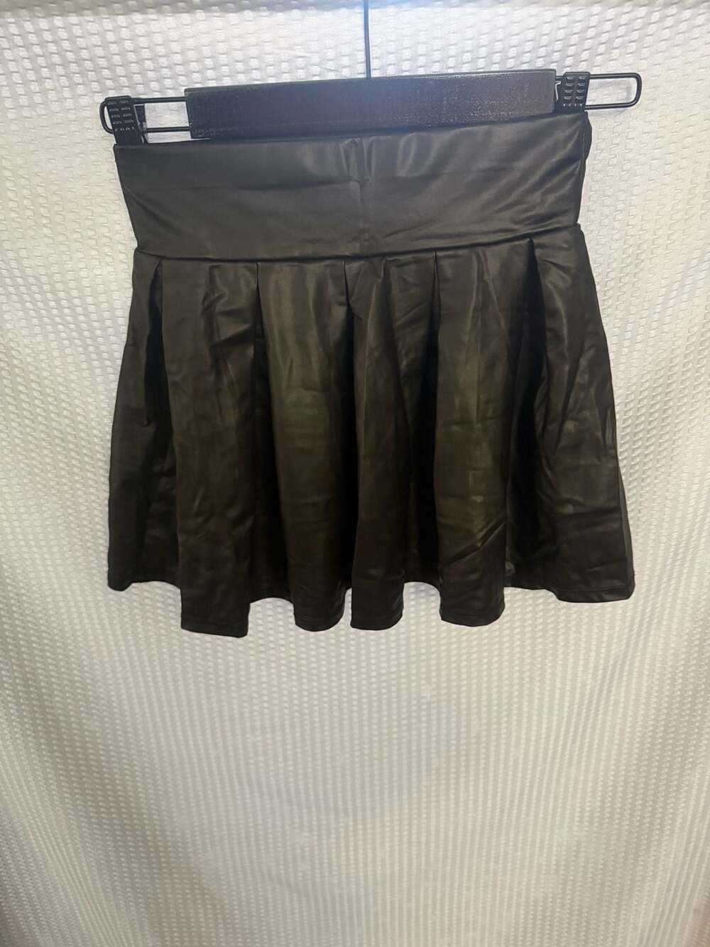 Spirit Halloween Black Pleated Faux Leather Mini Skirt Size XS